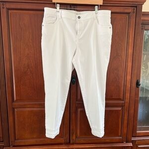 Style &co white jeans with lace